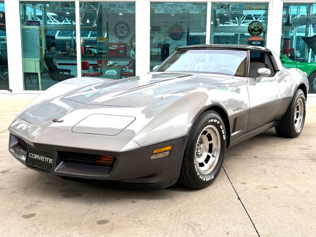 1982 CHEVROLET Corvette