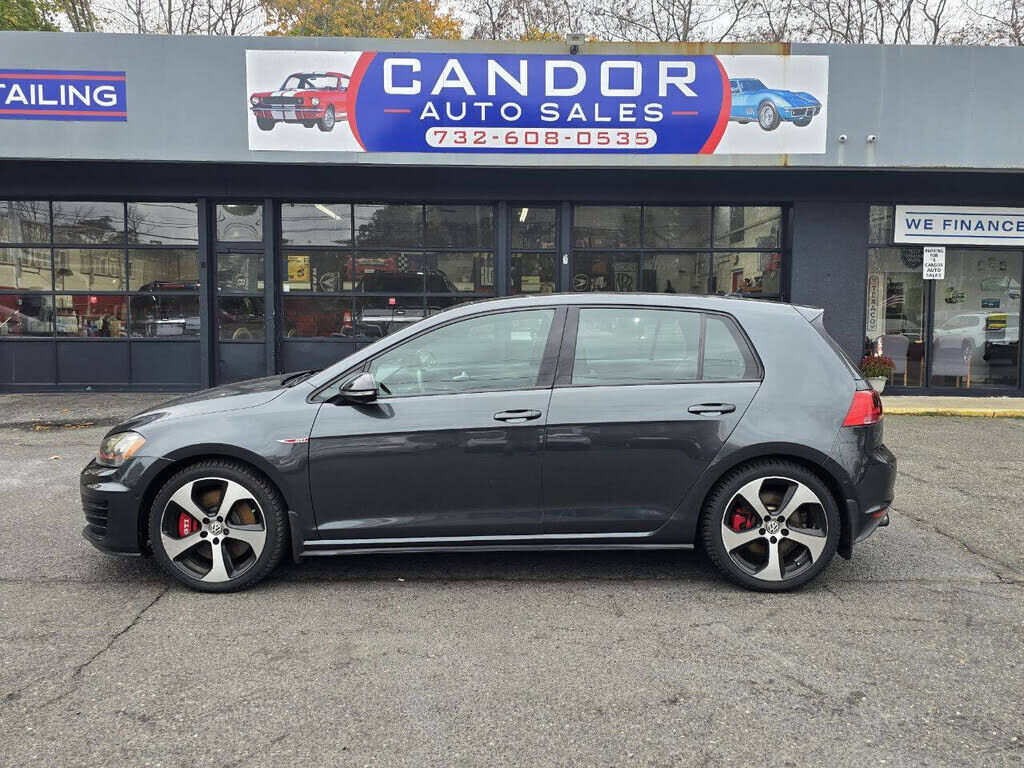 2016 VOLKSWAGEN Golf GTI
