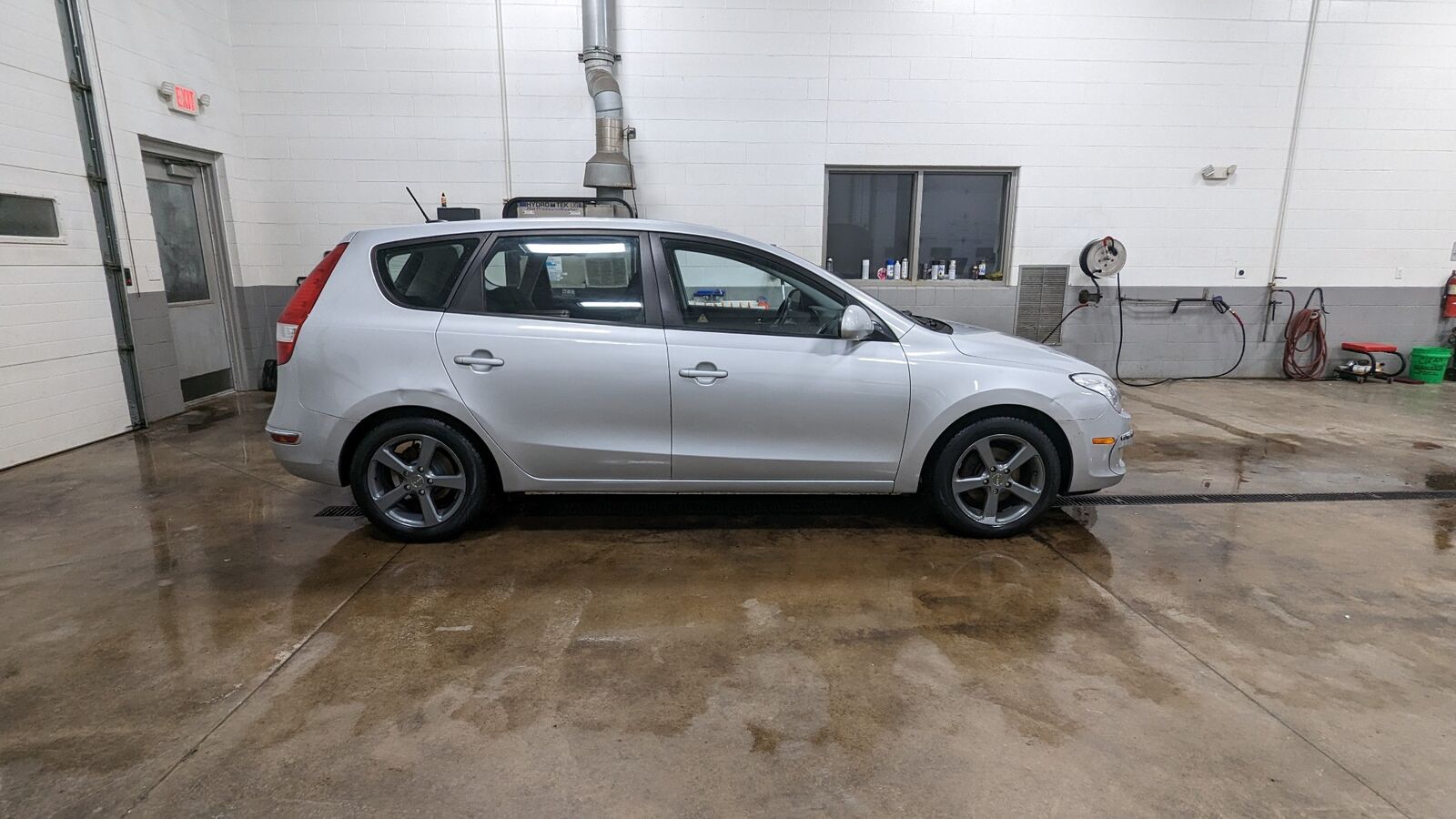 2009 HYUNDAI Elantra Touring