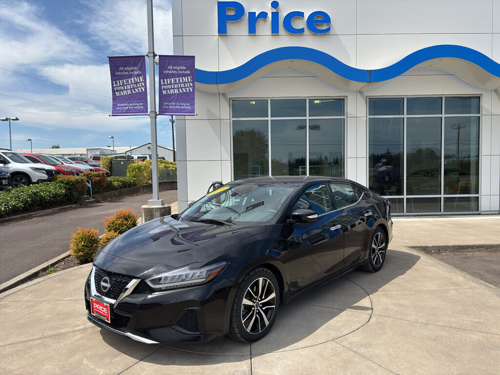 2023 NISSAN Maxima