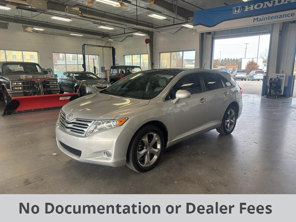 2010 TOYOTA Venza