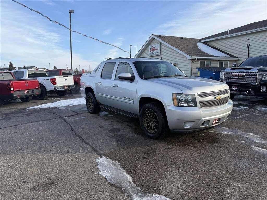 2011 CHEVROLET Avalanche