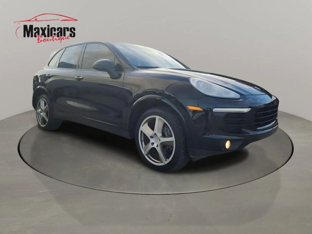 2017 PORSCHE Cayenne