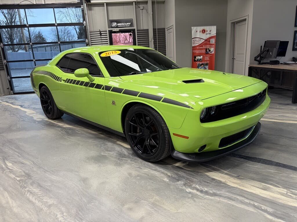 2015 DODGE Challenger