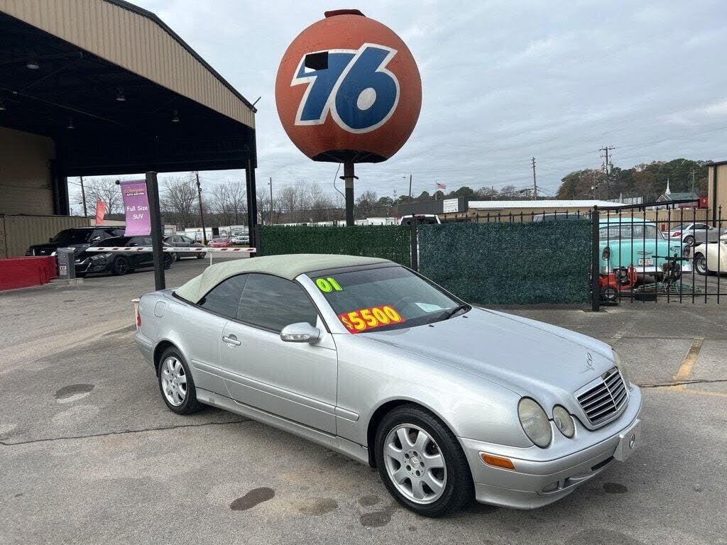2001 MERCEDES-BENZ CLK-Class