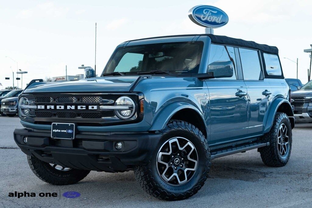2022 FORD Bronco