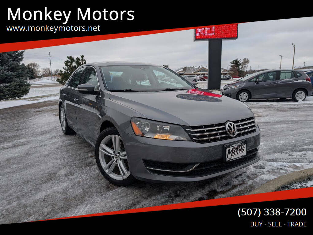 2015 VOLKSWAGEN Passat