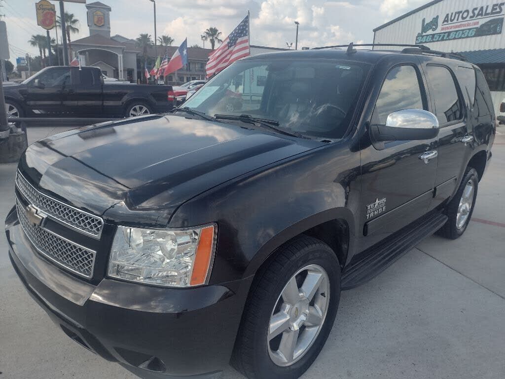 2011 CHEVROLET Tahoe