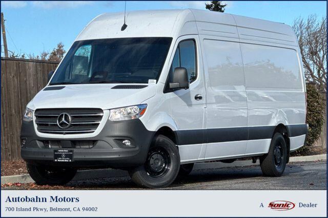 2026 MERCEDES-BENZ Sprinter