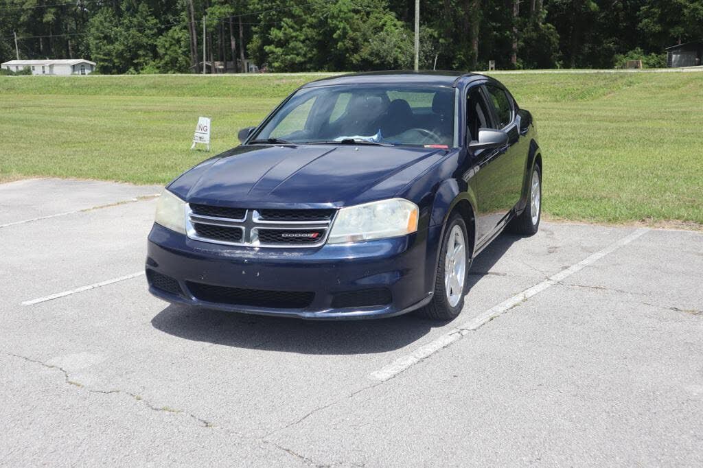2013 DODGE Avenger