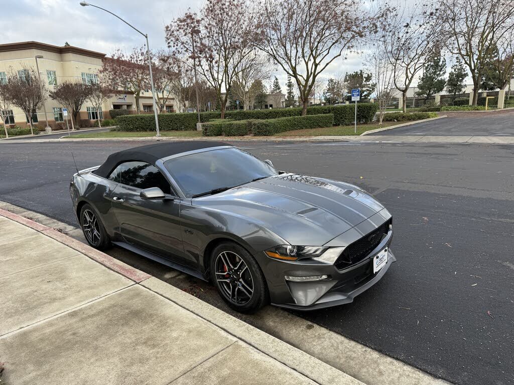 2020 FORD Mustang