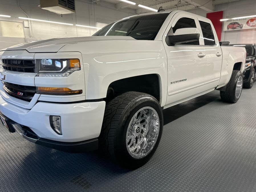 2018 CHEVROLET Silverado