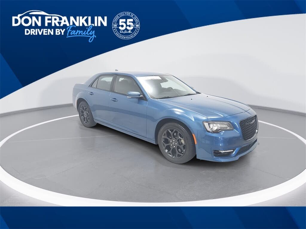 2023 CHRYSLER 300