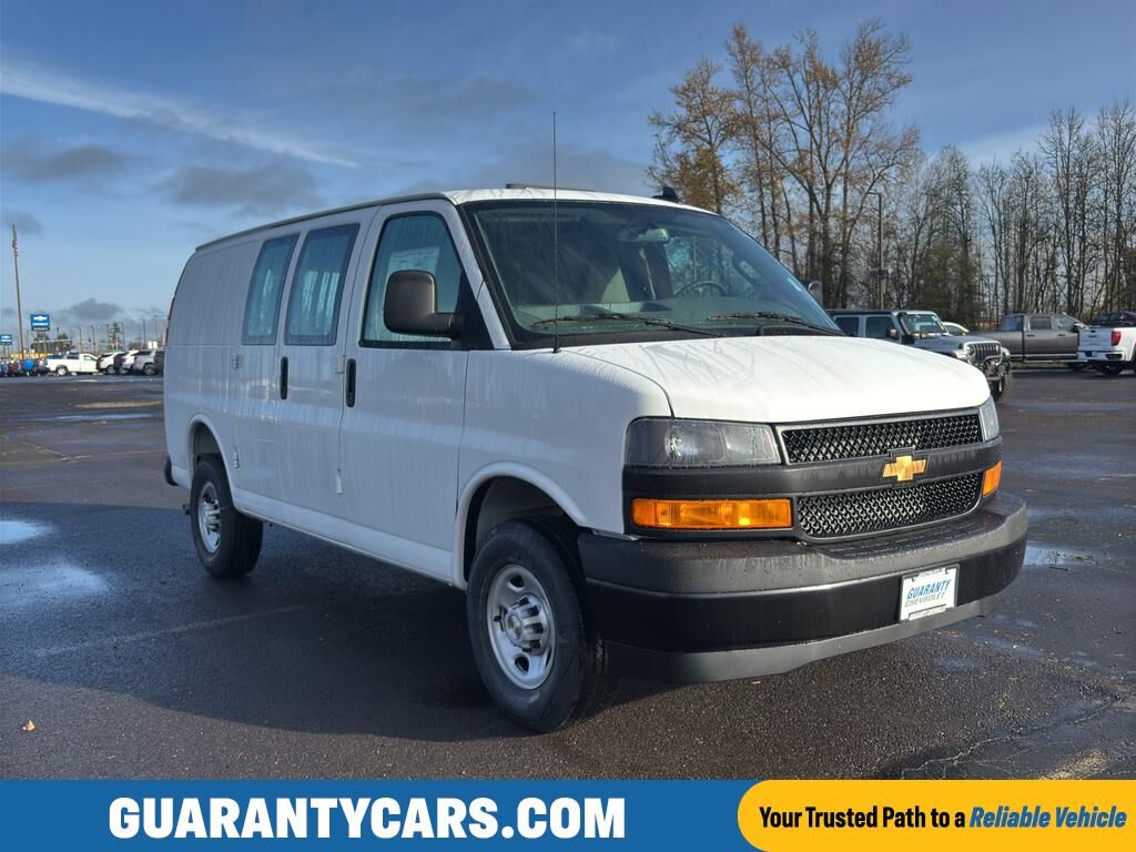 2025 CHEVROLET Express