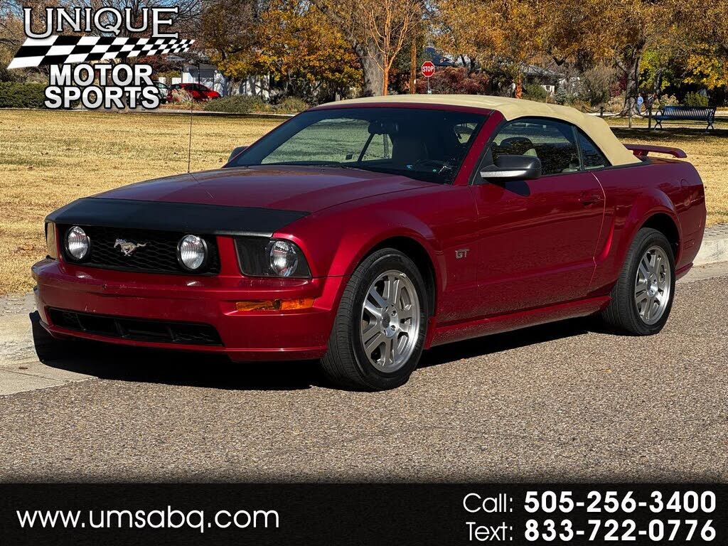 2005 FORD Mustang