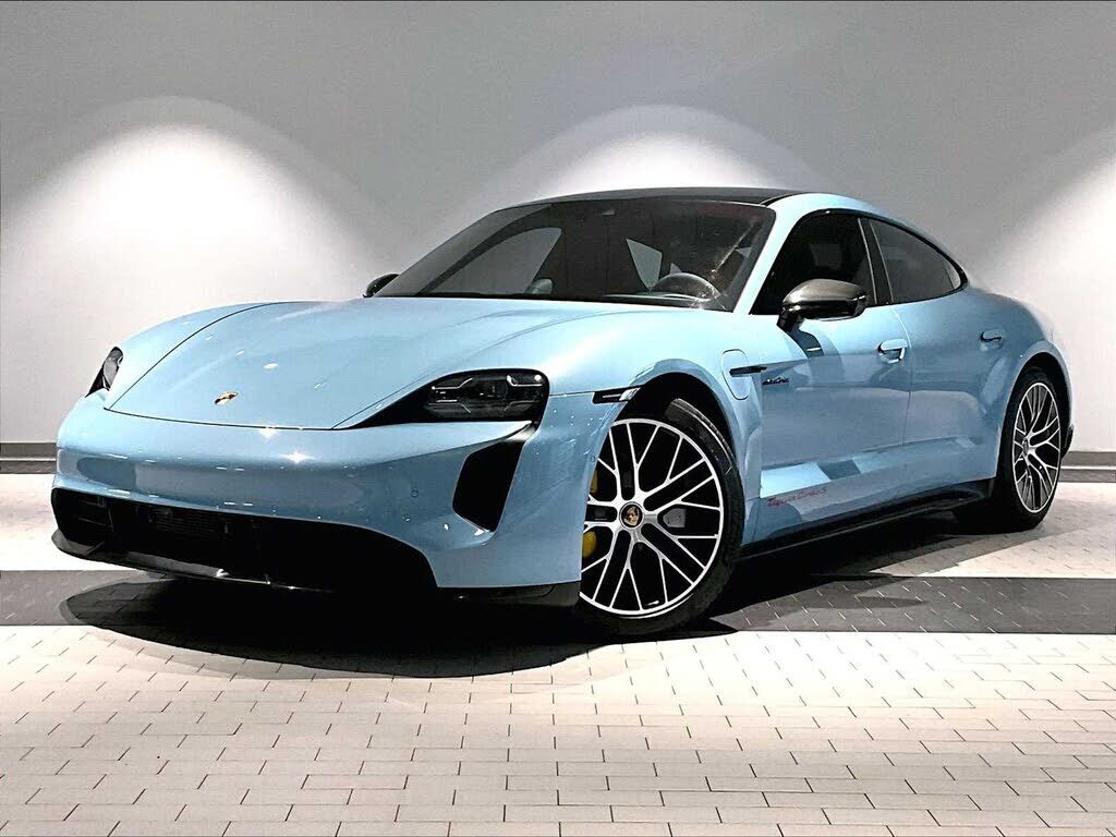 2020 PORSCHE Taycan