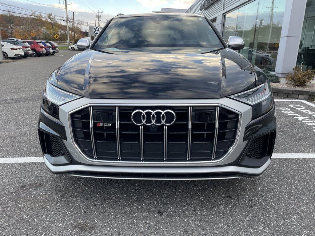2023 Audi SQ8