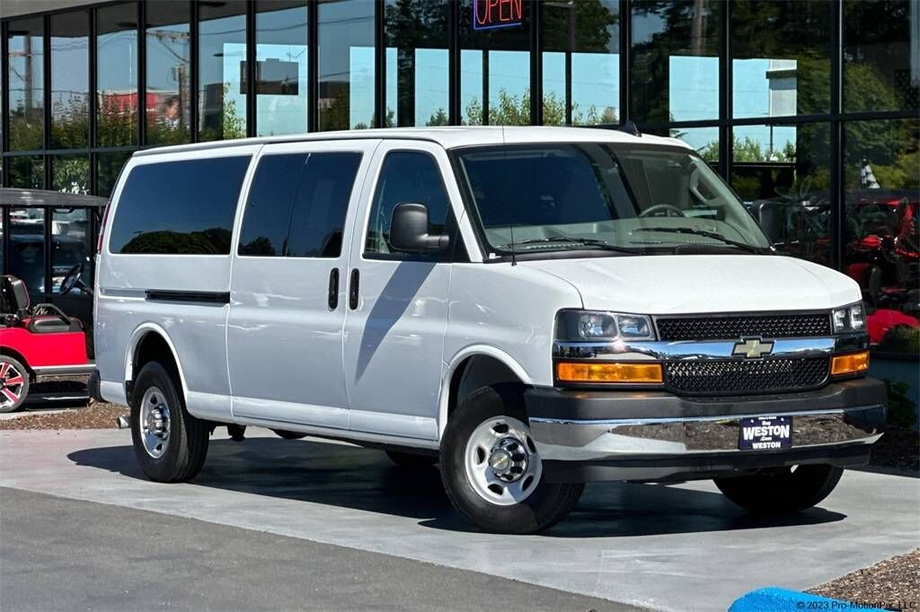 2024 CHEVROLET Express