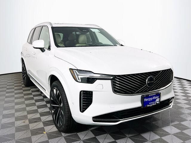 2026 VOLVO XC90
