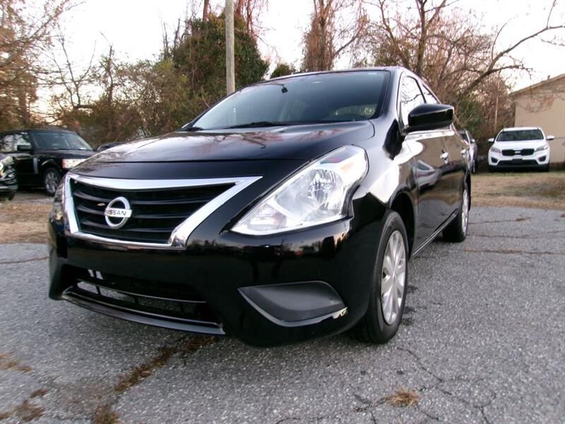 2016 NISSAN Versa