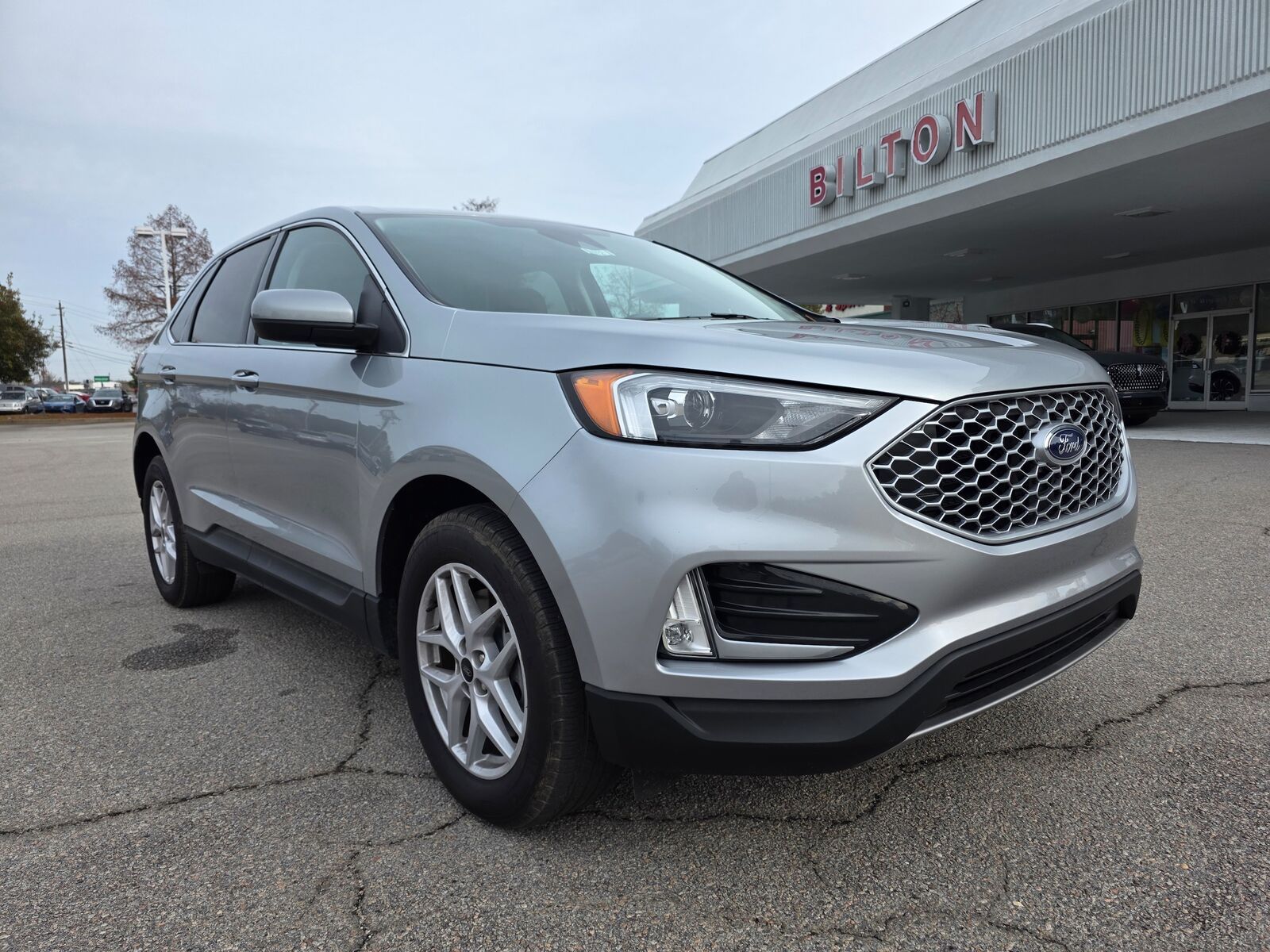 2024 FORD Edge