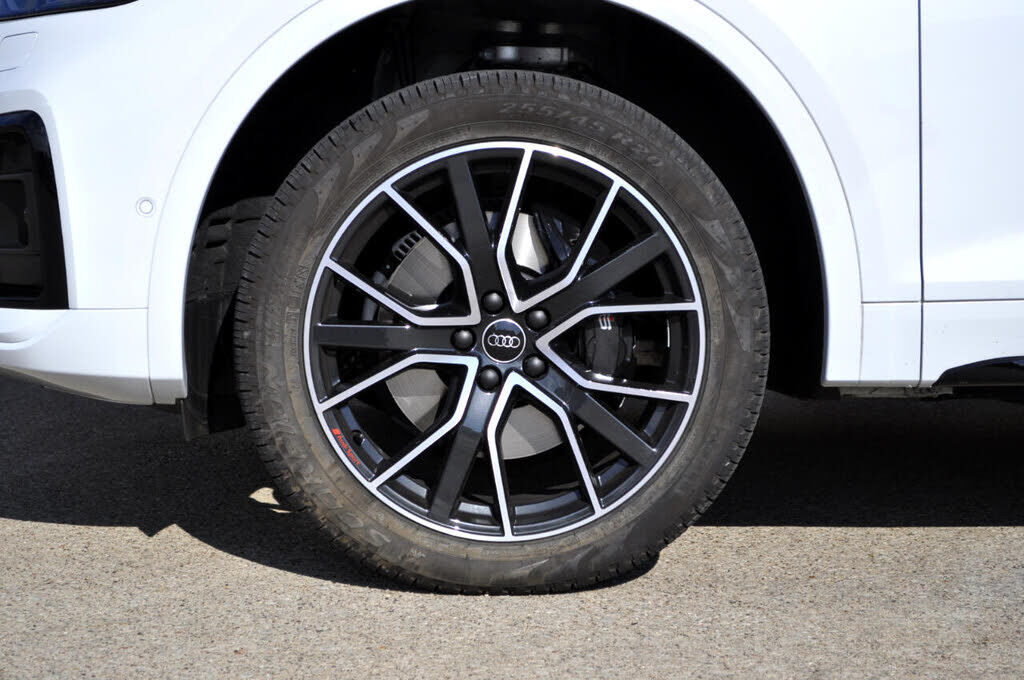 2024 Audi SQ5
