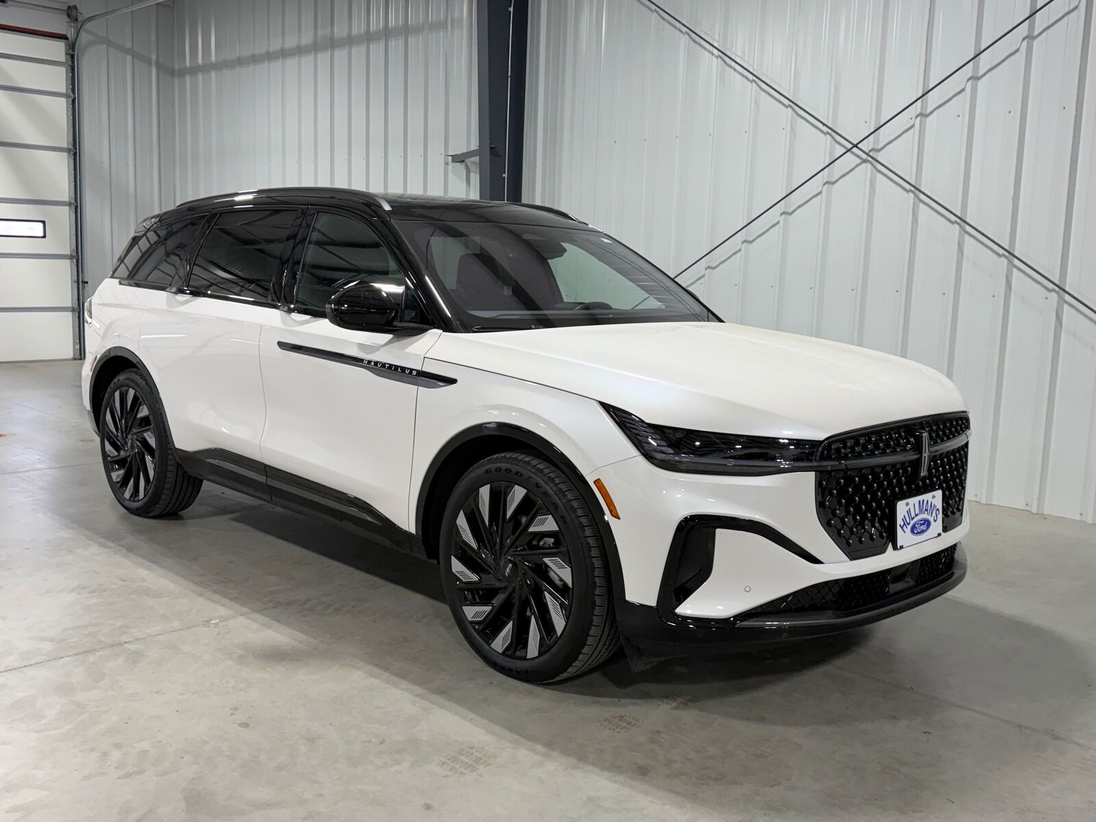 2025 LINCOLN Nautilus