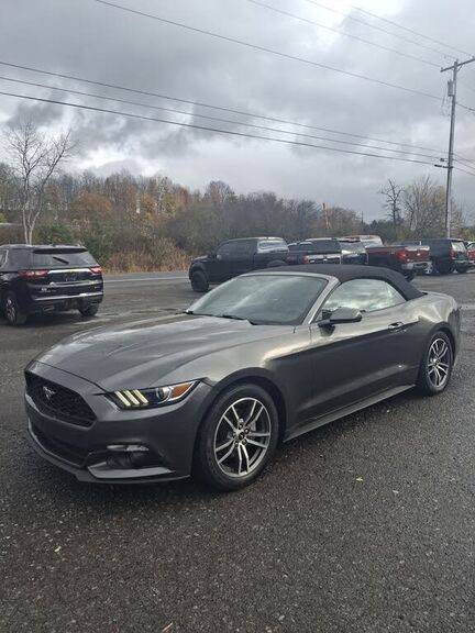 2017 FORD Mustang