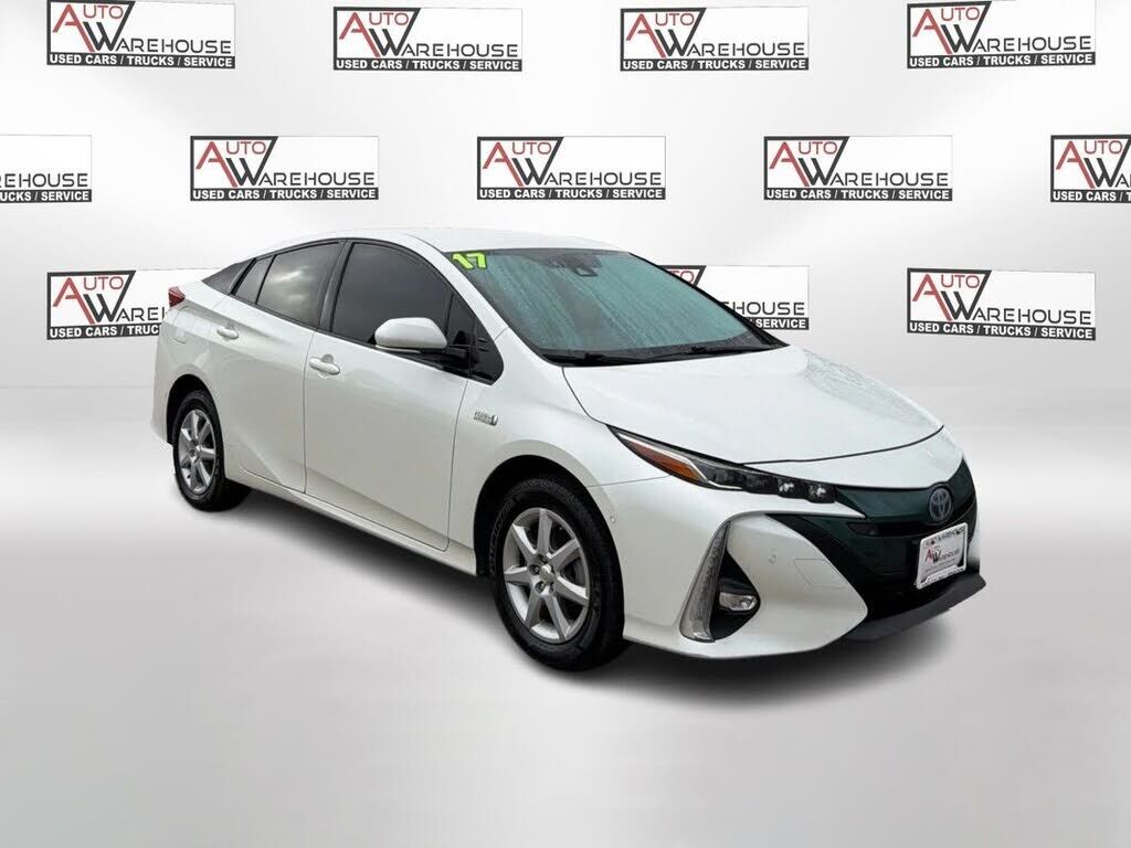 2017 TOYOTA Prius