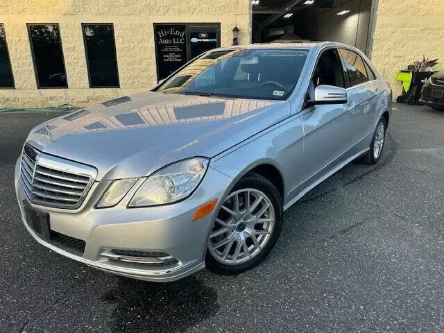 2013 MERCEDES-BENZ E-Class