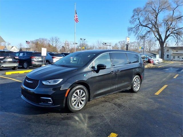 2024 CHRYSLER Pacifica
