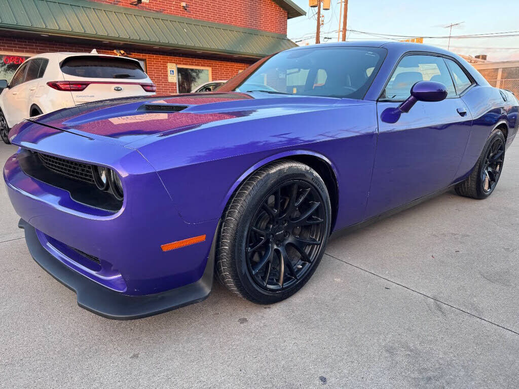 2016 DODGE Challenger