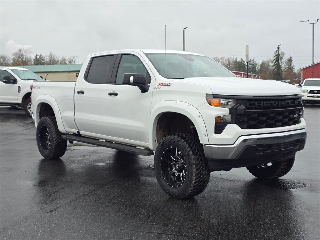 2023 CHEVROLET Silverado