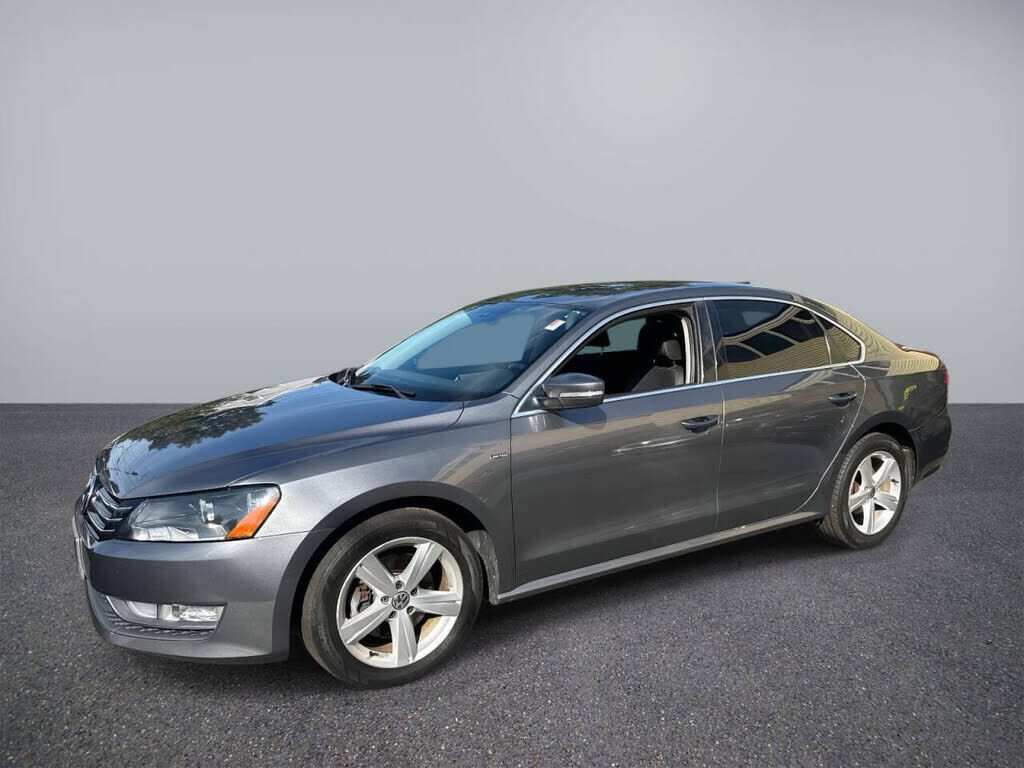 2015 VOLKSWAGEN Passat