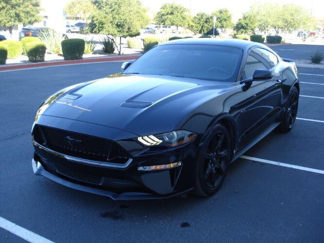 2019 FORD Mustang