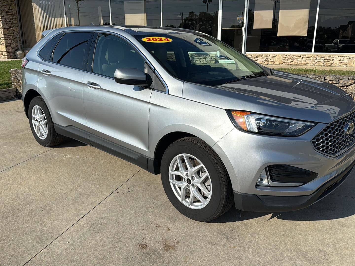 2024 FORD Edge