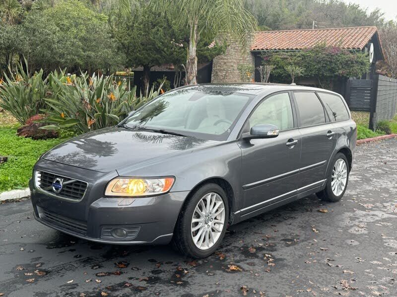 Volvo V50