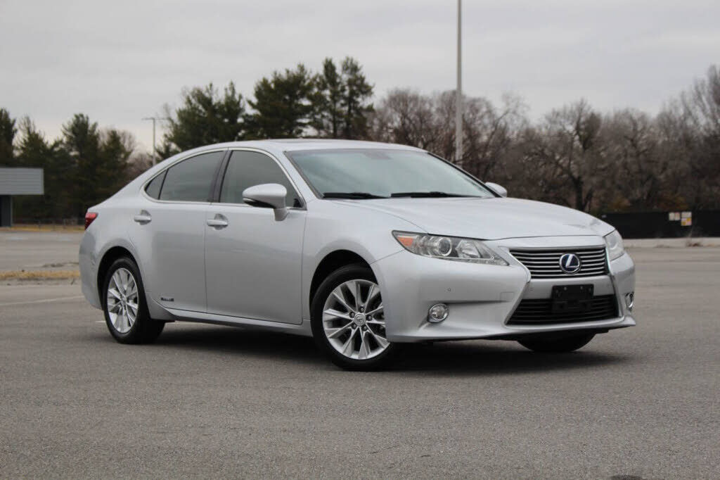 2013 LEXUS ES