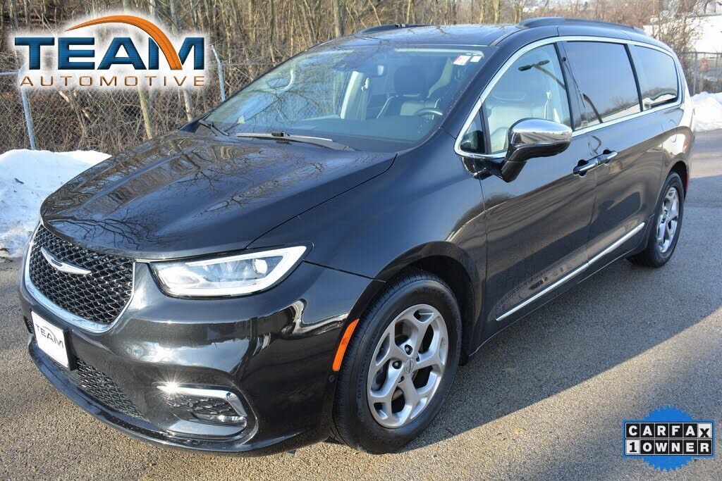 2022 CHRYSLER Pacifica