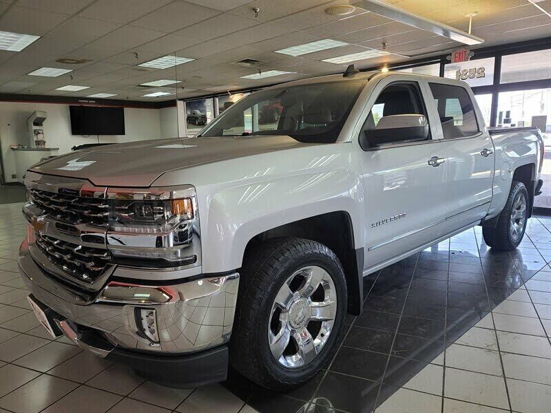 2017 CHEVROLET Silverado