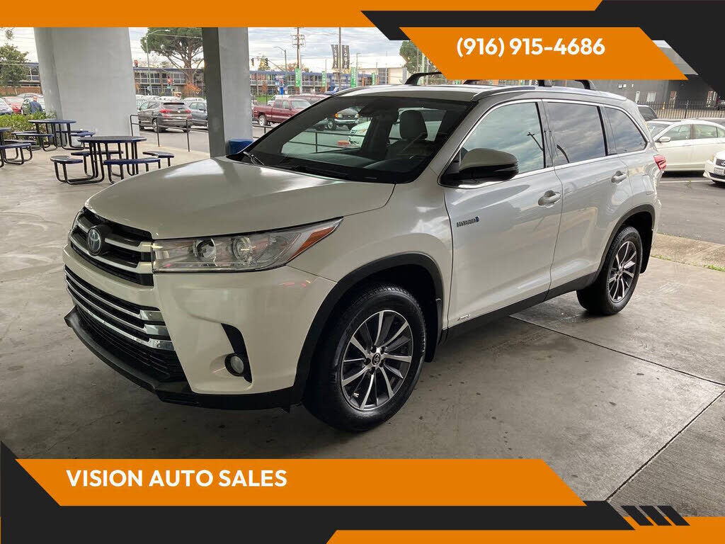 2019 TOYOTA Highlander