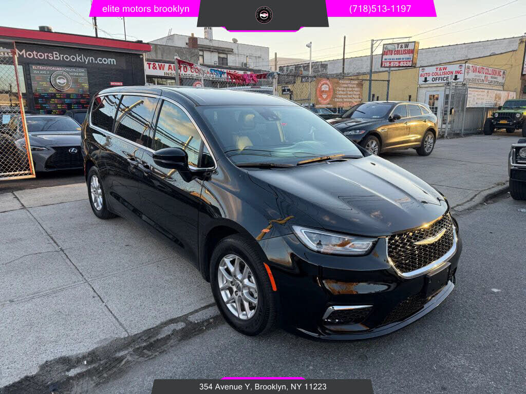 2025 CHRYSLER Pacifica