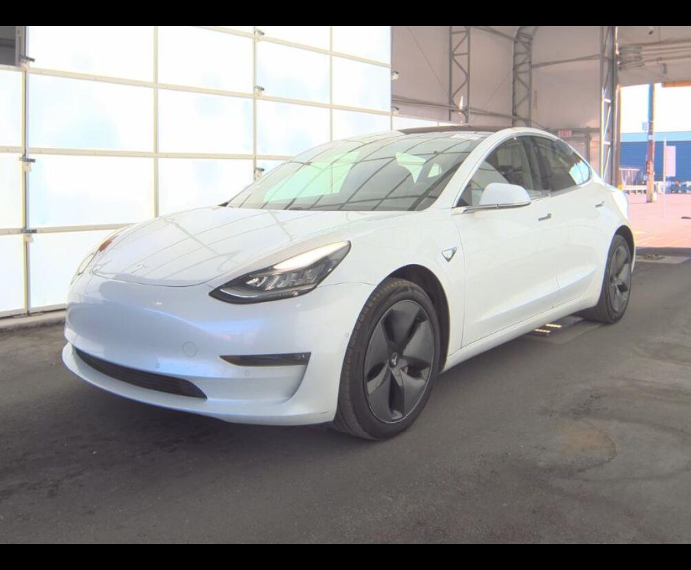 2018 TESLA Model 3