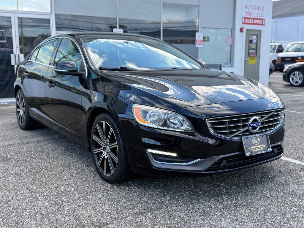 2016 VOLVO S60