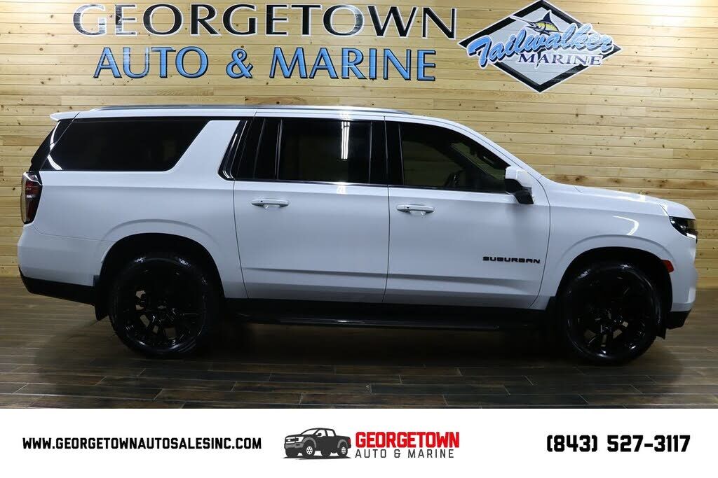 2023 CHEVROLET Suburban