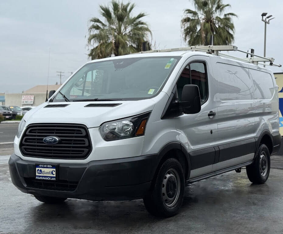 2018 FORD Transit
