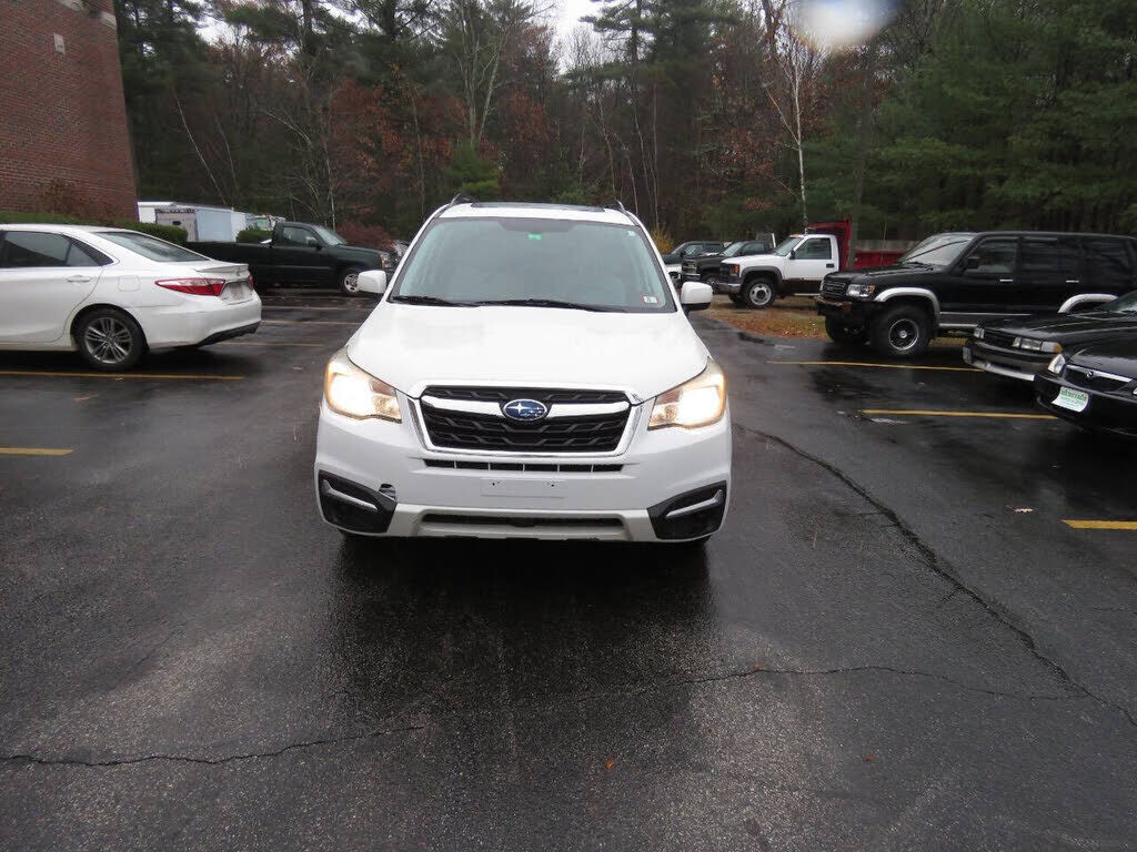2017 SUBARU Forester