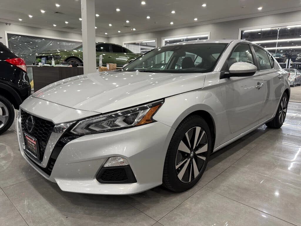 2021 NISSAN Altima
