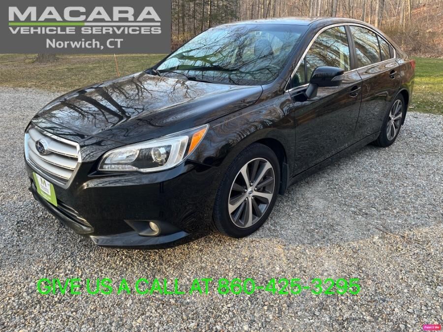 2017 SUBARU Legacy