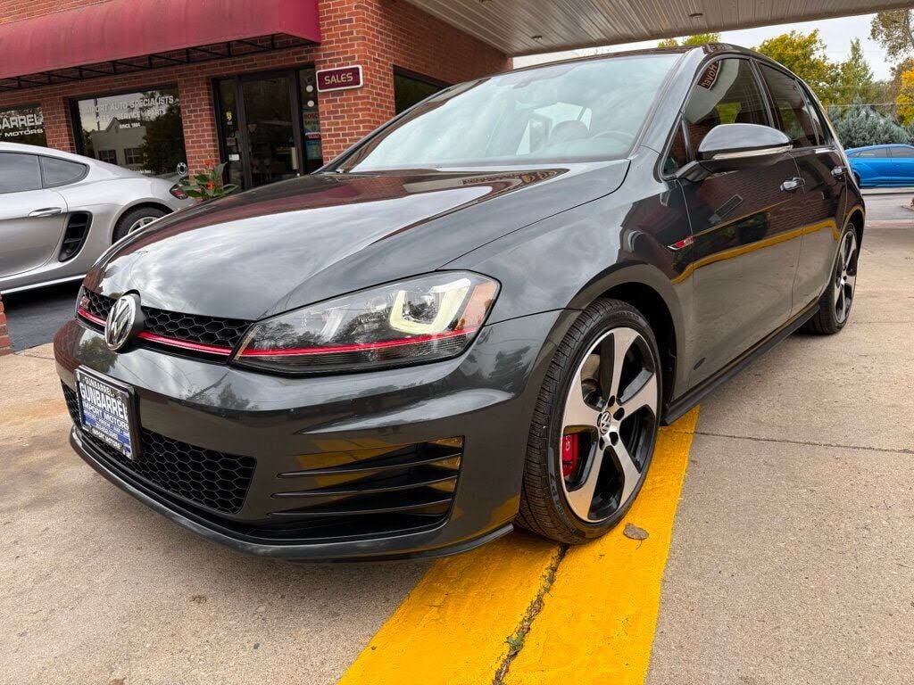 2017 VOLKSWAGEN Golf GTI